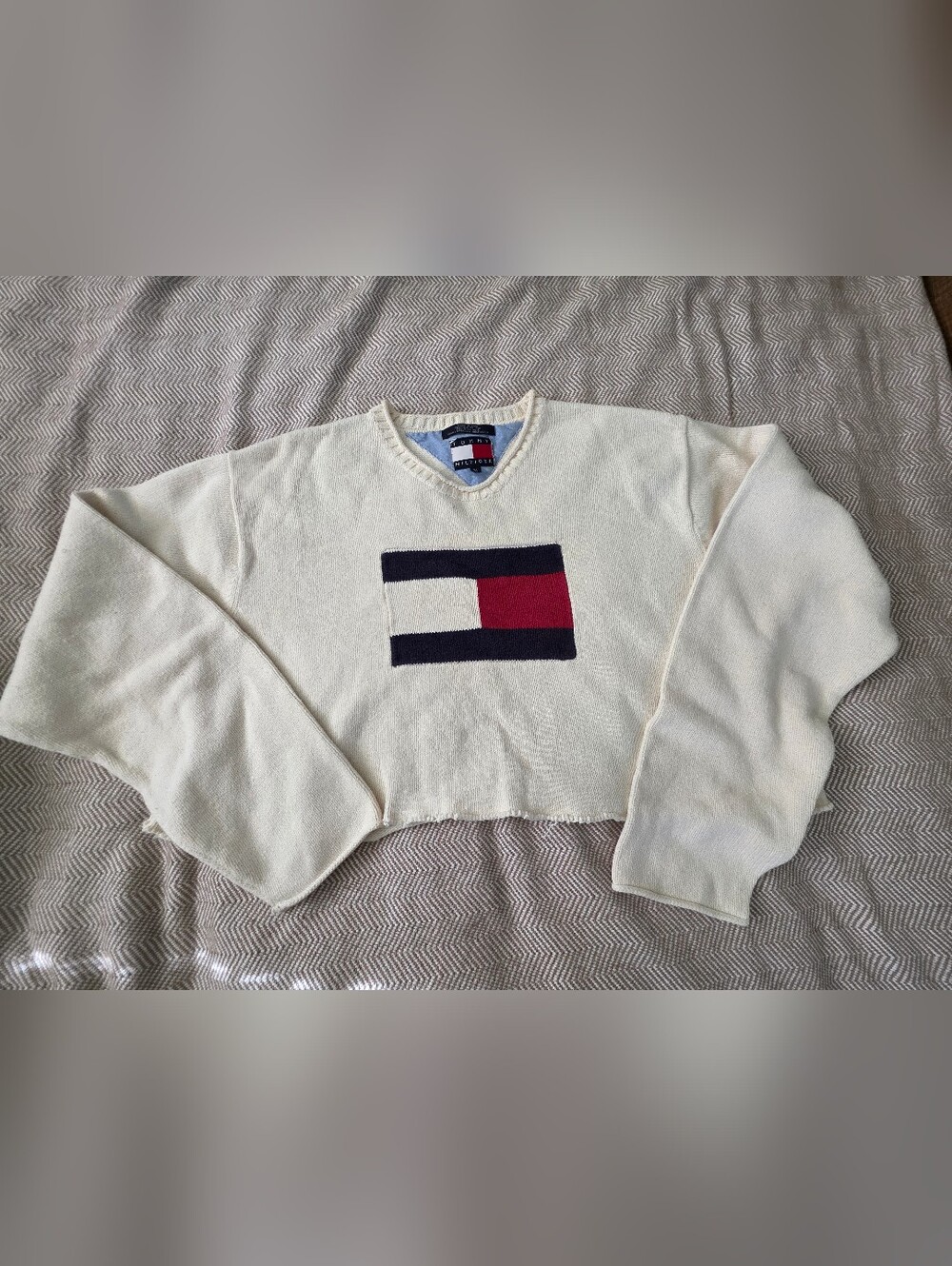 Tommy Hilfiger Cream Logo Knit Cropped Vintage Sweater